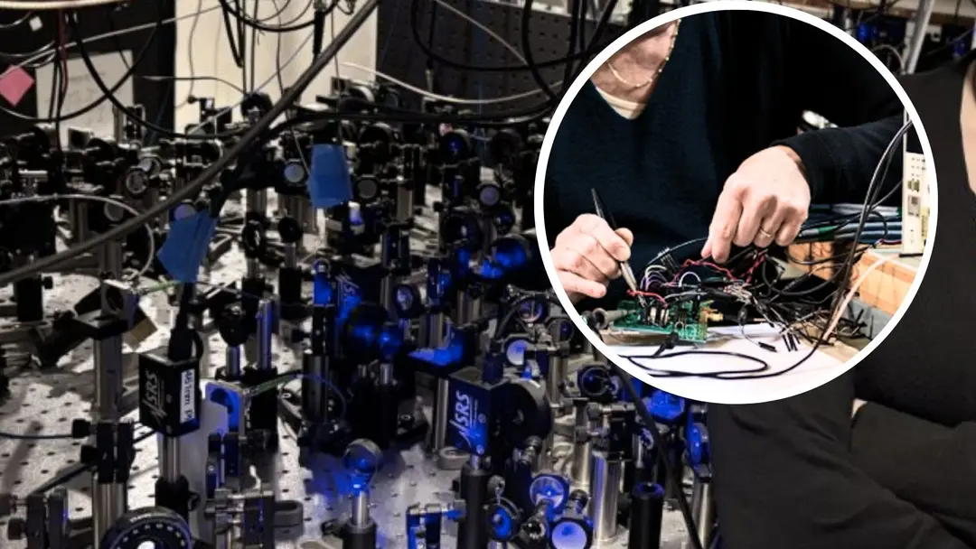 Ion trap quantum computing system and quantum processor illustration